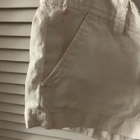 Lily Pulitzer white shorts - Picture 5 of 5